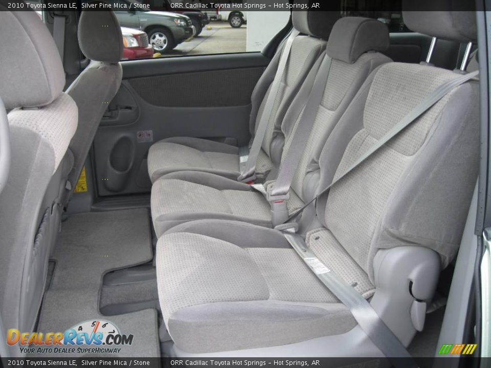2010 Toyota Sienna LE Silver Pine Mica / Stone Photo #7