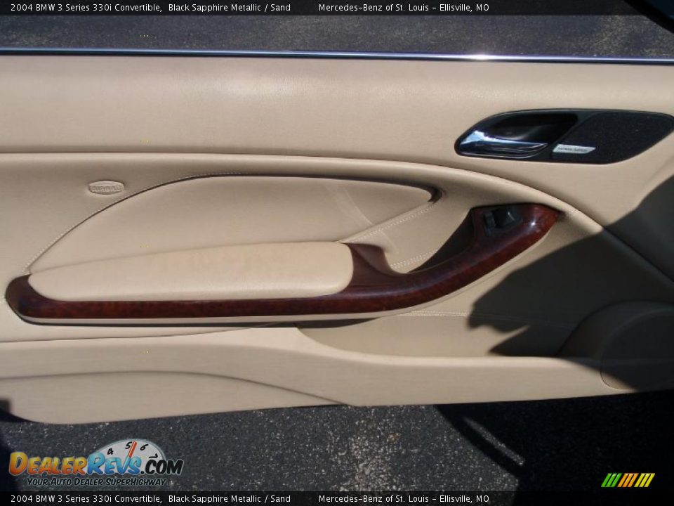 2004 BMW 3 Series 330i Convertible Black Sapphire Metallic / Sand Photo #29
