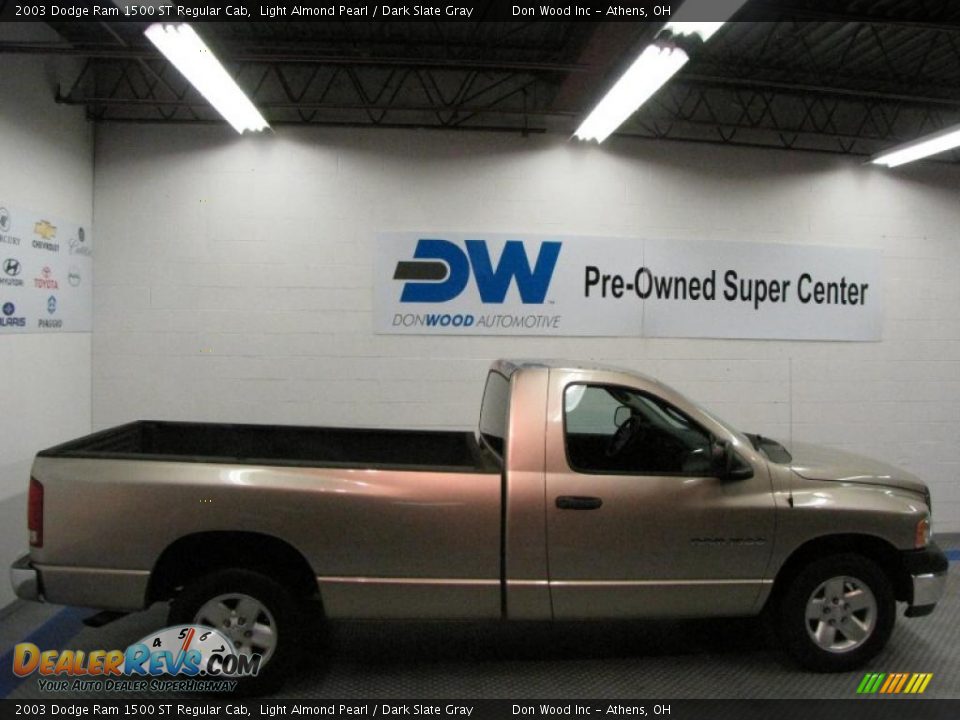 2003 Dodge Ram 1500 ST Regular Cab Light Almond Pearl / Dark Slate Gray Photo #1