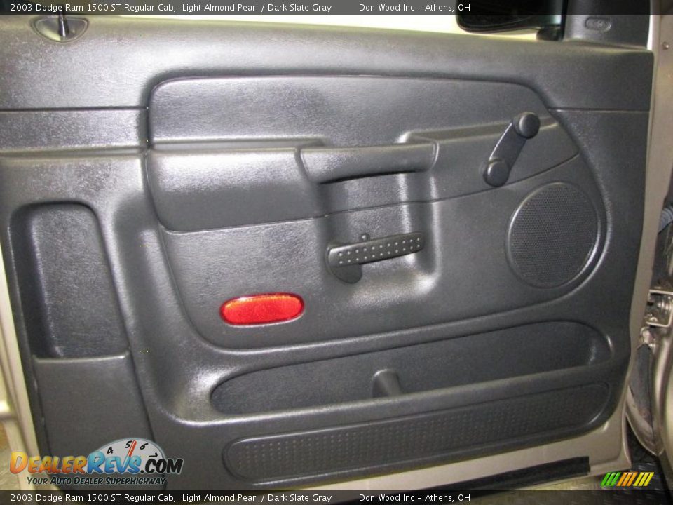 2003 Dodge Ram 1500 ST Regular Cab Light Almond Pearl / Dark Slate Gray Photo #12