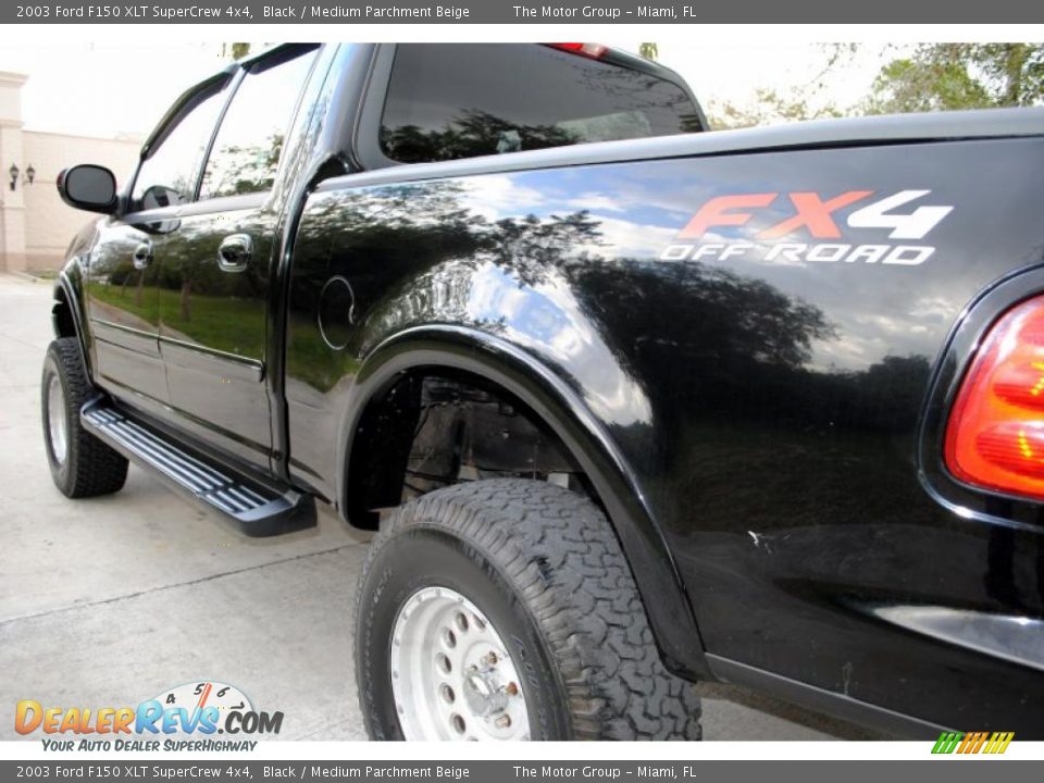 2003 Ford F150 XLT SuperCrew 4x4 Black / Medium Parchment Beige Photo #16