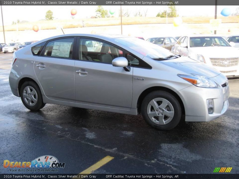 2010 Toyota Prius Hybrid IV Classic Silver Metallic / Dark Gray Photo #2