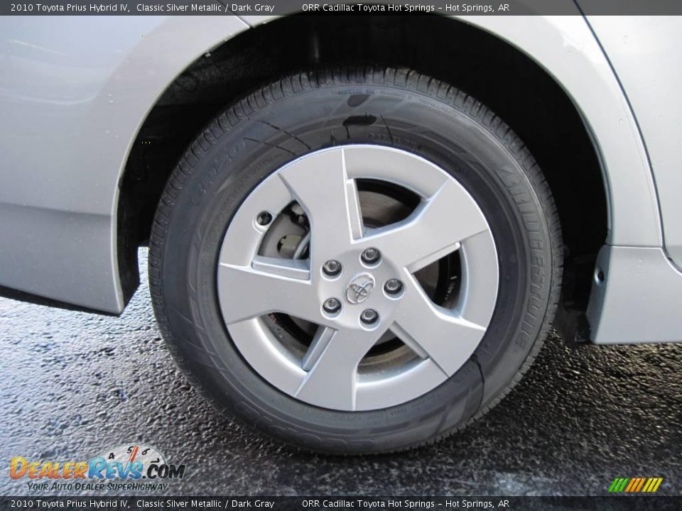 2010 Toyota Prius Hybrid IV Classic Silver Metallic / Dark Gray Photo #10