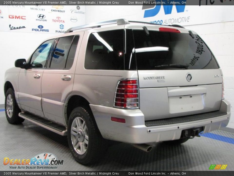 2005 Mercury Mountaineer V8 Premier AWD Silver Birch Metallic / Midnight Grey Photo #3
