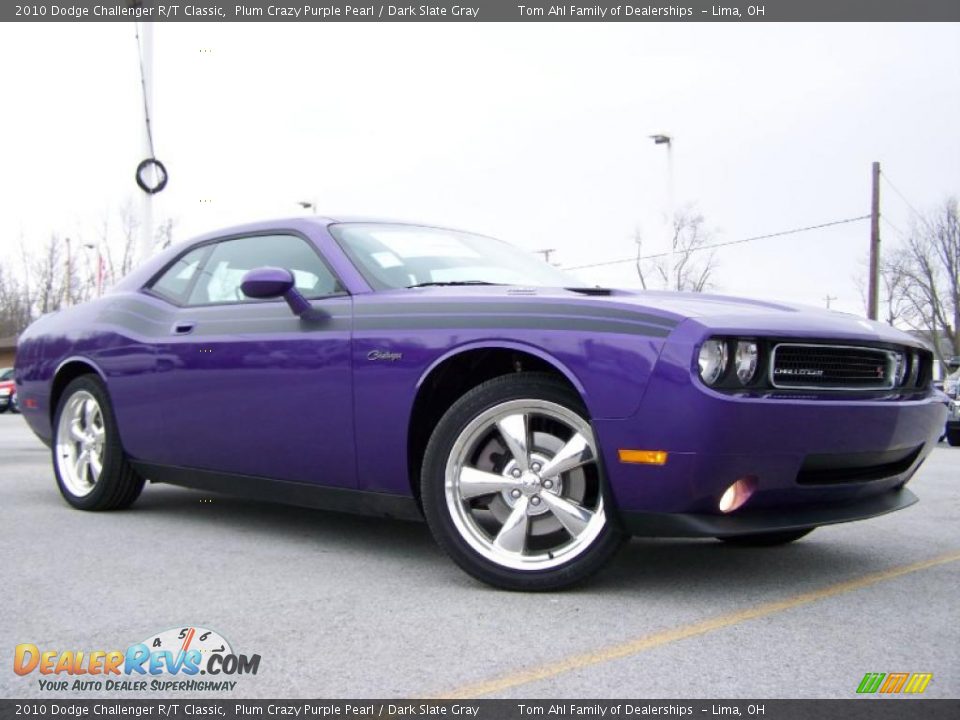 2010 Dodge Challenger R/T Classic Plum Crazy Purple Pearl / Dark Slate Gray Photo #2