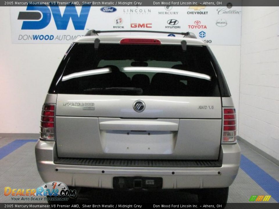 2005 Mercury Mountaineer V8 Premier AWD Silver Birch Metallic / Midnight Grey Photo #8