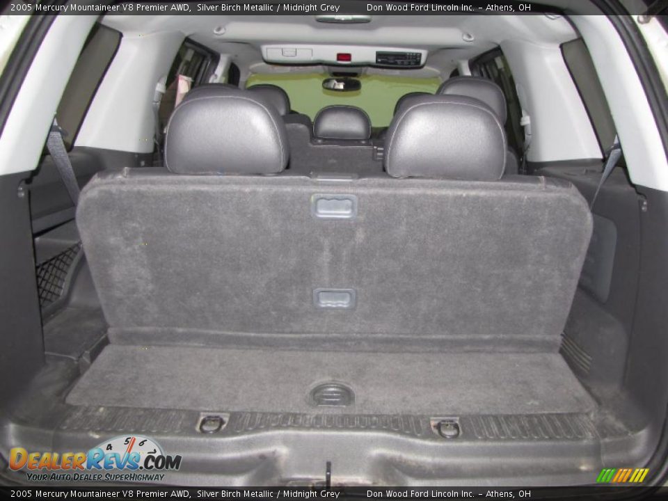 2005 Mercury Mountaineer V8 Premier AWD Silver Birch Metallic / Midnight Grey Photo #9