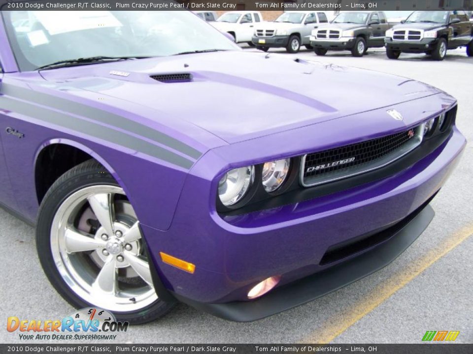 2010 Dodge Challenger R/T Classic Plum Crazy Purple Pearl / Dark Slate Gray Photo #4