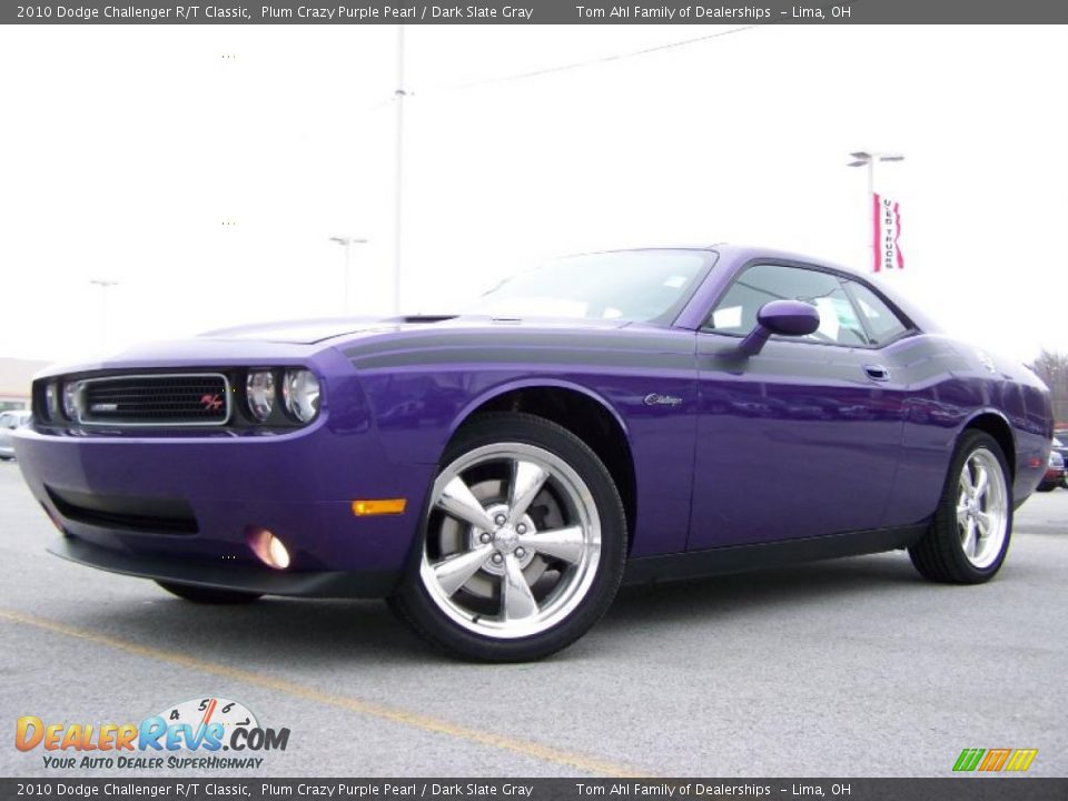 2010 Dodge Challenger R/T Classic Plum Crazy Purple Pearl / Dark Slate Gray Photo #8