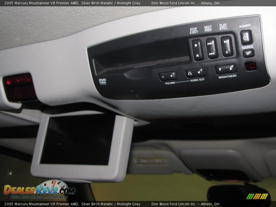 2005 Mercury Mountaineer V8 Premier AWD Silver Birch Metallic / Midnight Grey Photo #20