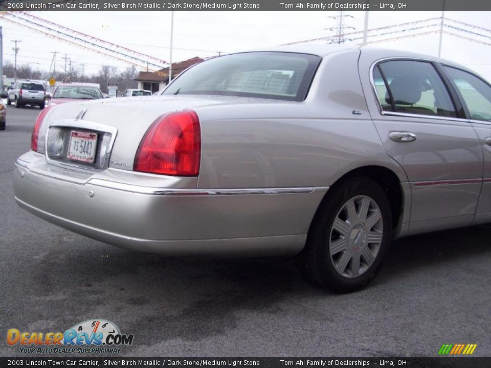 2003 Lincoln Town Car Cartier Silver Birch Metallic / Dark Stone/Medium Light Stone Photo #5