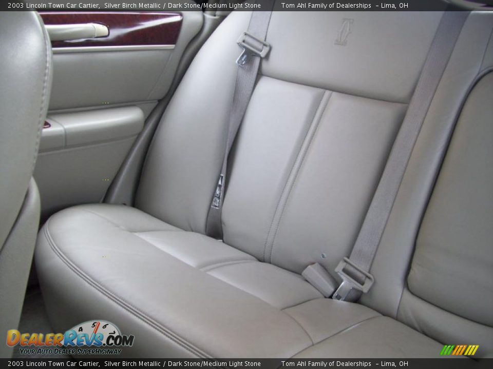2003 Lincoln Town Car Cartier Silver Birch Metallic / Dark Stone/Medium Light Stone Photo #11