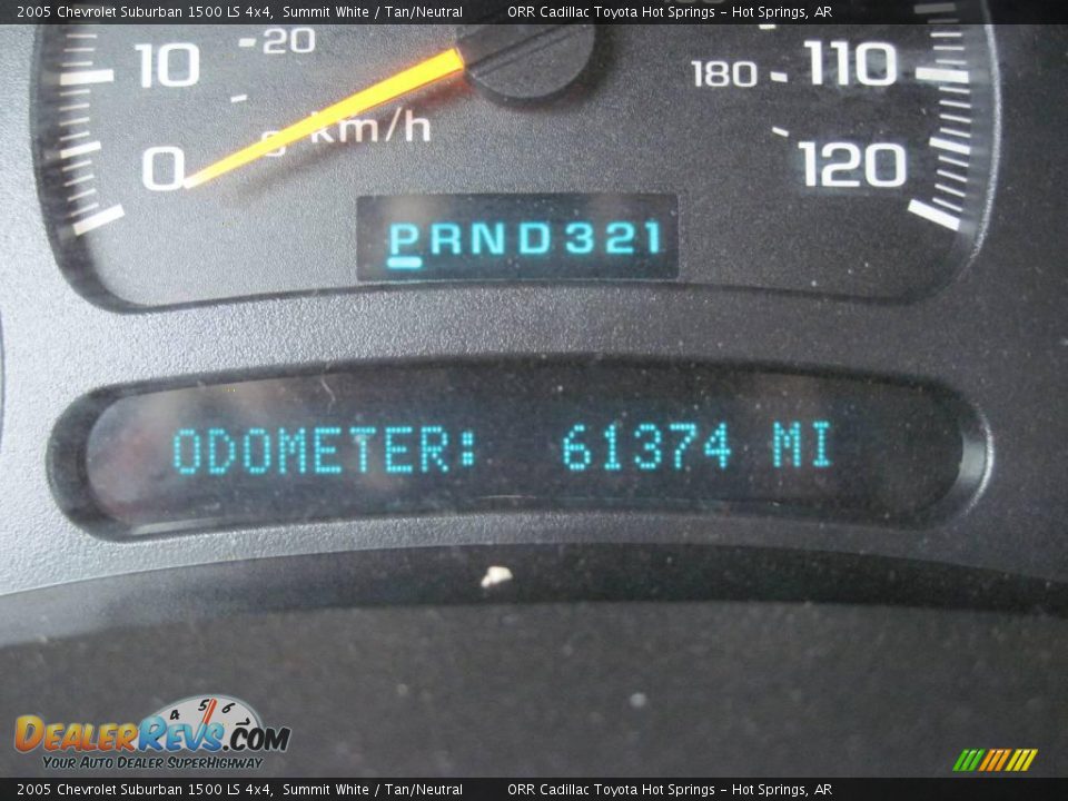 2005 Chevrolet Suburban 1500 LS 4x4 Summit White / Tan/Neutral Photo #13