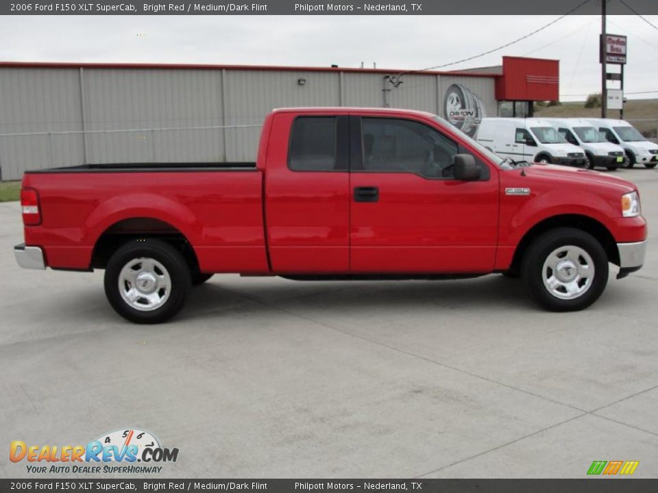 2006 Ford F150 XLT SuperCab Bright Red / Medium/Dark Flint Photo #2