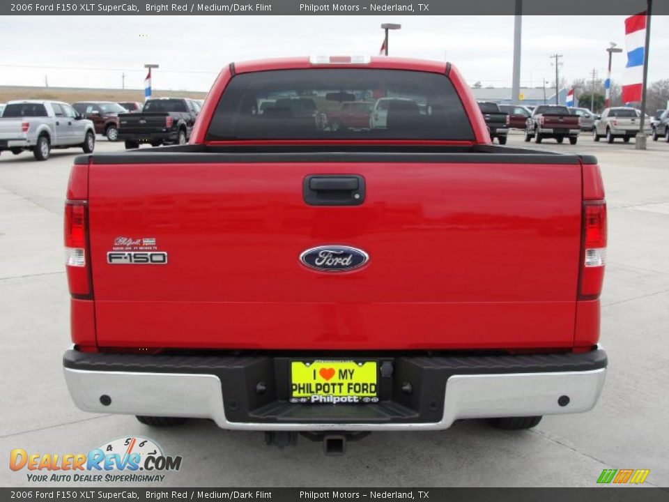 2006 Ford F150 XLT SuperCab Bright Red / Medium/Dark Flint Photo #4