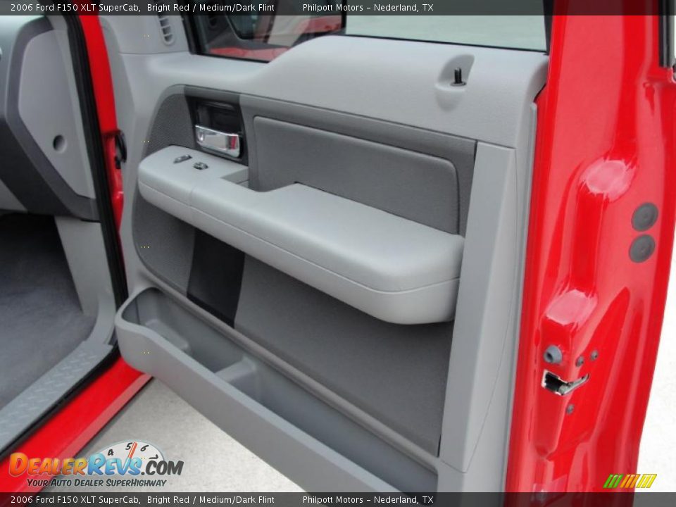 2006 Ford F150 XLT SuperCab Bright Red / Medium/Dark Flint Photo #26