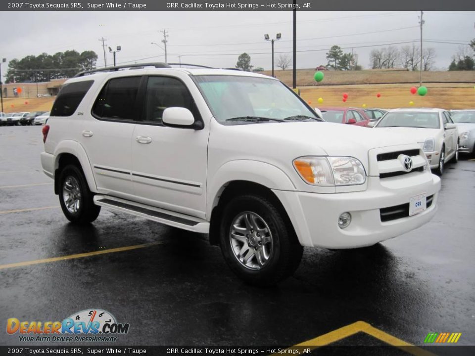 2007 Toyota Sequoia SR5 Super White / Taupe Photo #2
