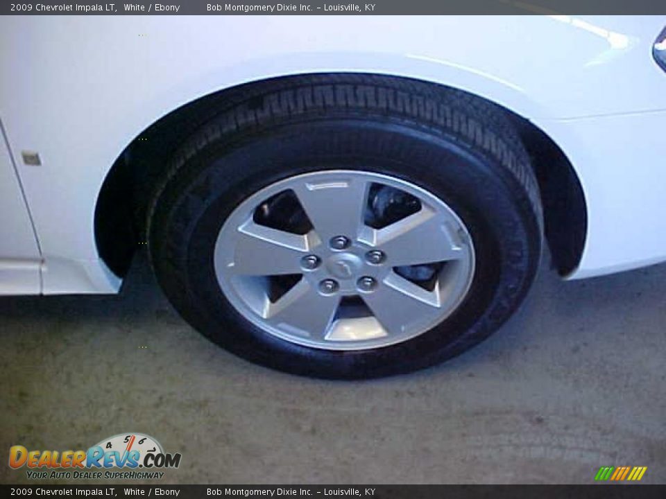2009 Chevrolet Impala LT White / Ebony Photo #6