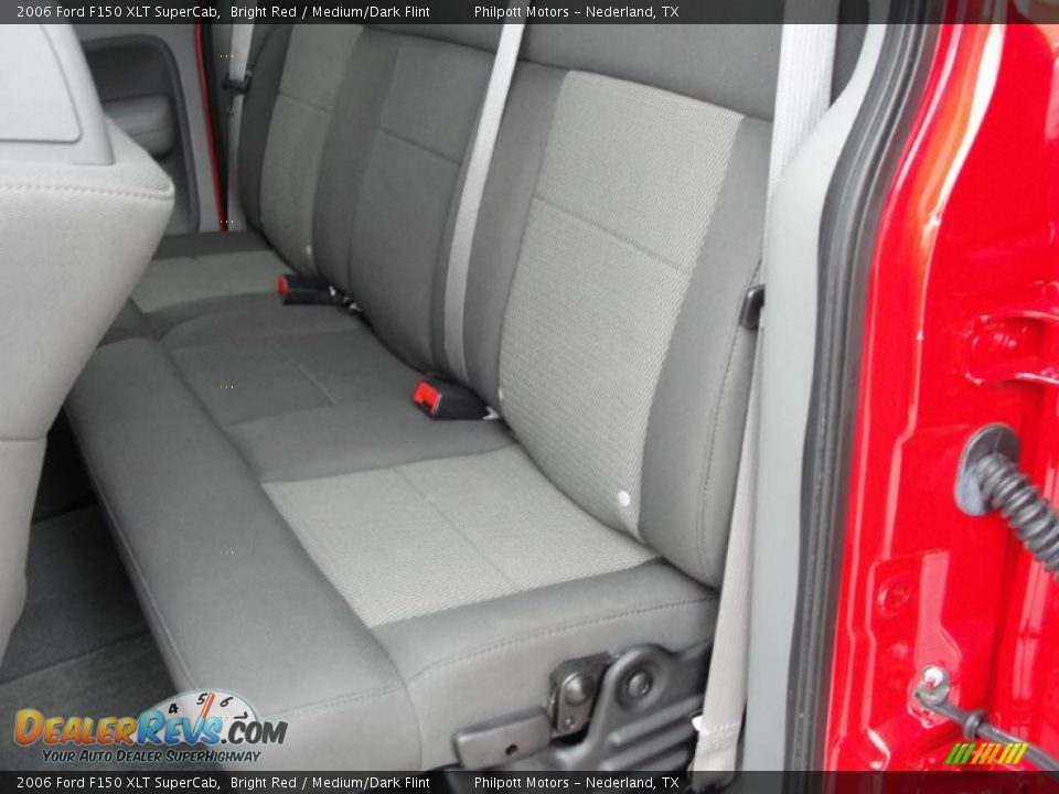 2006 Ford F150 XLT SuperCab Bright Red / Medium/Dark Flint Photo #34