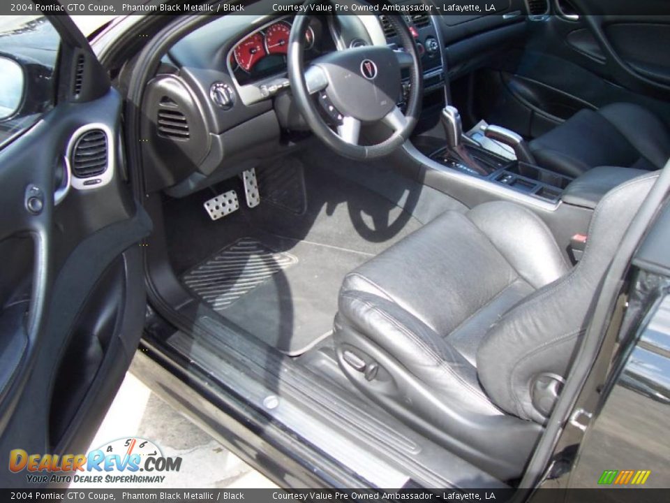 2004 Pontiac GTO Coupe Phantom Black Metallic / Black Photo #8