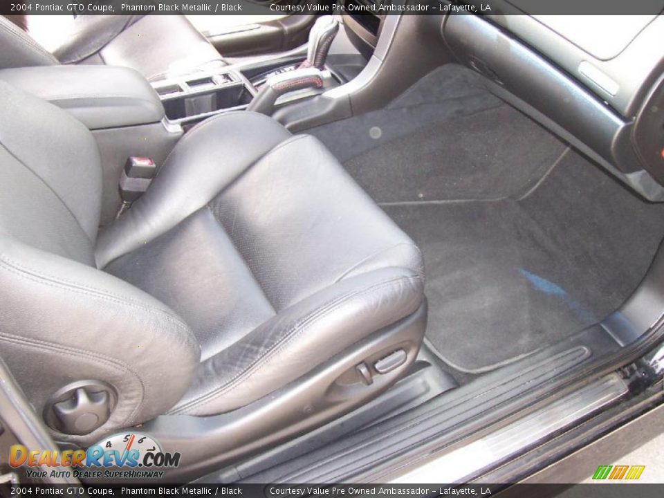 2004 Pontiac GTO Coupe Phantom Black Metallic / Black Photo #9