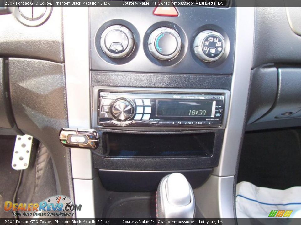 2004 Pontiac GTO Coupe Phantom Black Metallic / Black Photo #12