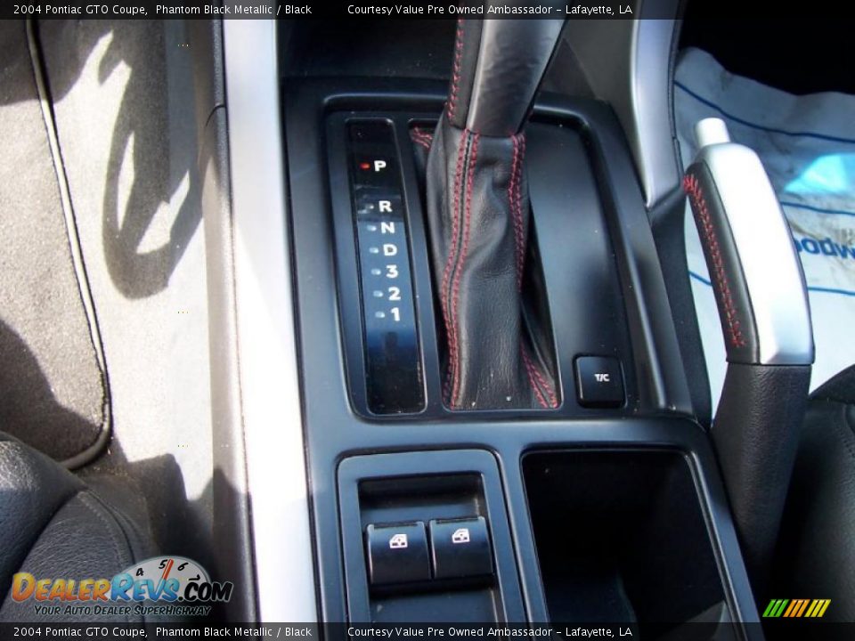2004 Pontiac GTO Coupe Phantom Black Metallic / Black Photo #13