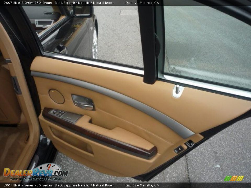 2007 BMW 7 Series 750i Sedan Black Sapphire Metallic / Natural Brown Photo #35