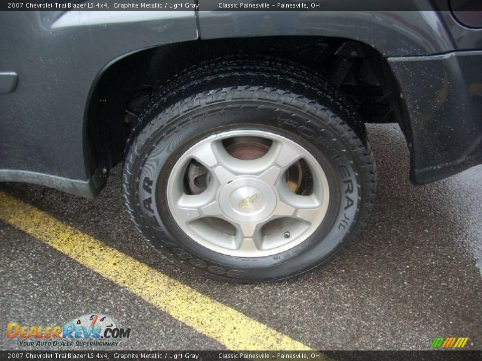 2007 Chevrolet TrailBlazer LS 4x4 Graphite Metallic / Light Gray Photo #6