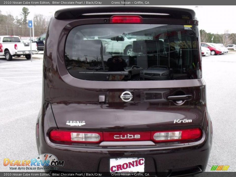 2010 Nissan Cube Krom Edition Bitter Chocolate Pearl / Black/Gray Photo #4