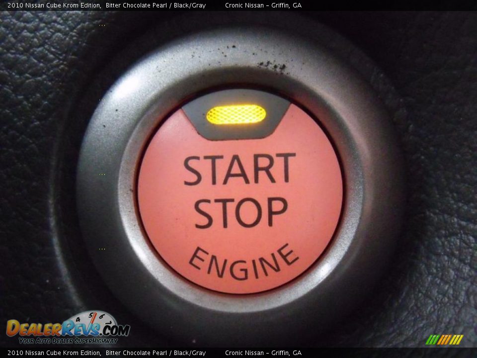 2010 Nissan Cube Krom Edition Bitter Chocolate Pearl / Black/Gray Photo #15