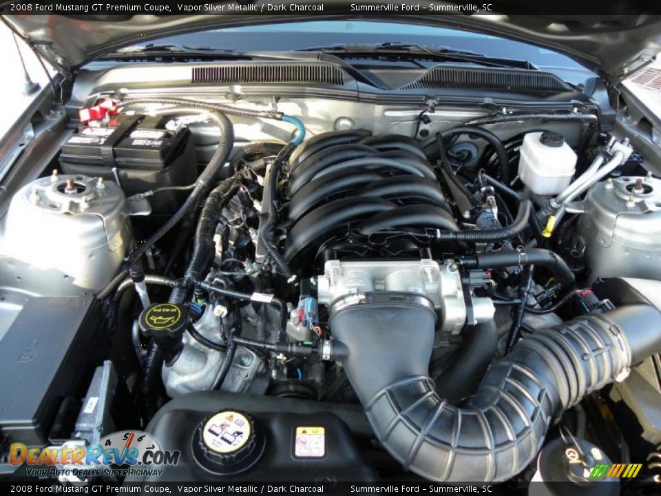 2008 Ford Mustang GT Premium Coupe Vapor Silver Metallic / Dark Charcoal Photo #14