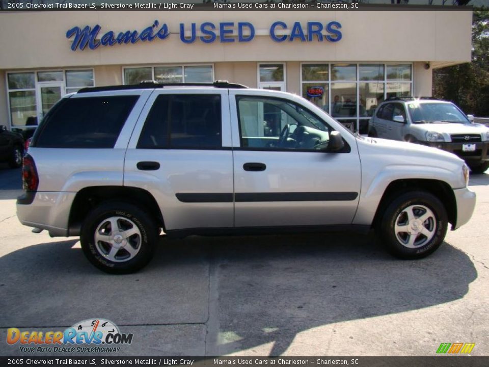 2005 Chevrolet TrailBlazer LS Silverstone Metallic / Light Gray Photo #1