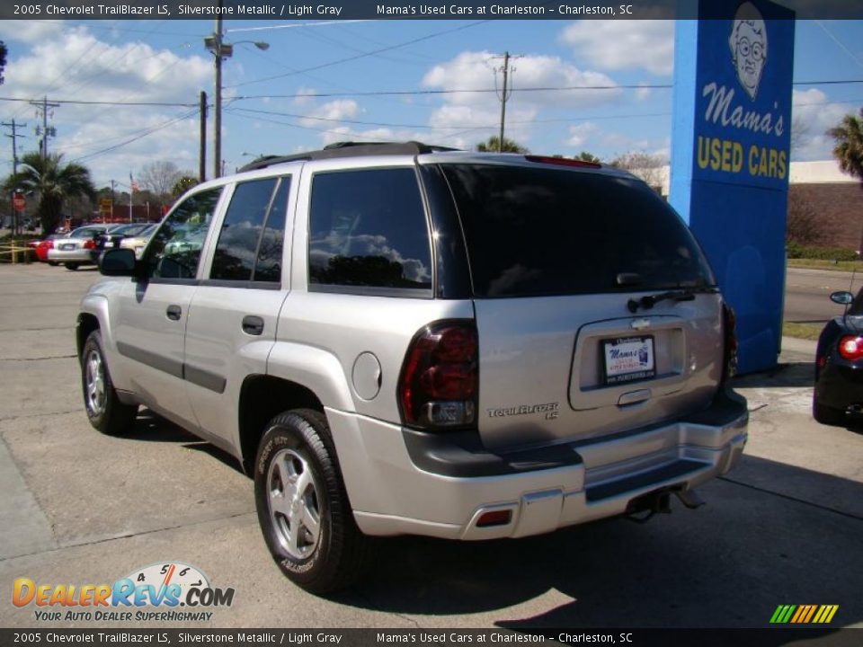 2005 Chevrolet TrailBlazer LS Silverstone Metallic / Light Gray Photo #6