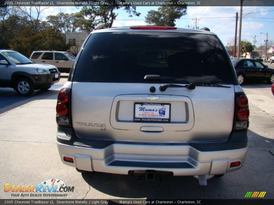 2005 Chevrolet TrailBlazer LS Silverstone Metallic / Light Gray Photo #7