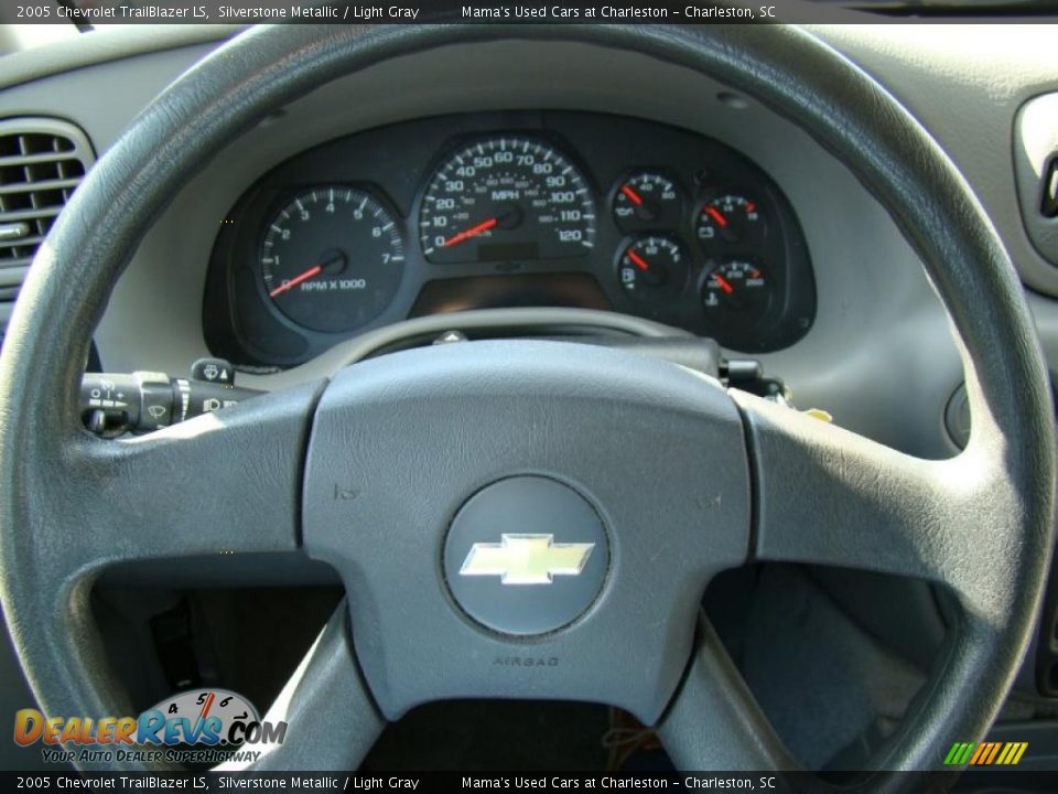 2005 Chevrolet TrailBlazer LS Silverstone Metallic / Light Gray Photo #23