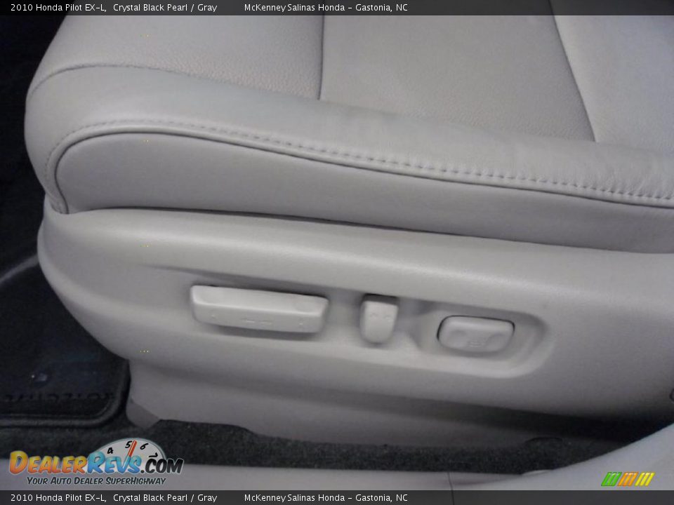2010 Honda Pilot EX-L Crystal Black Pearl / Gray Photo #10