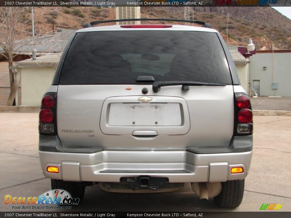 2007 Chevrolet TrailBlazer LS Silverstone Metallic / Light Gray Photo #11