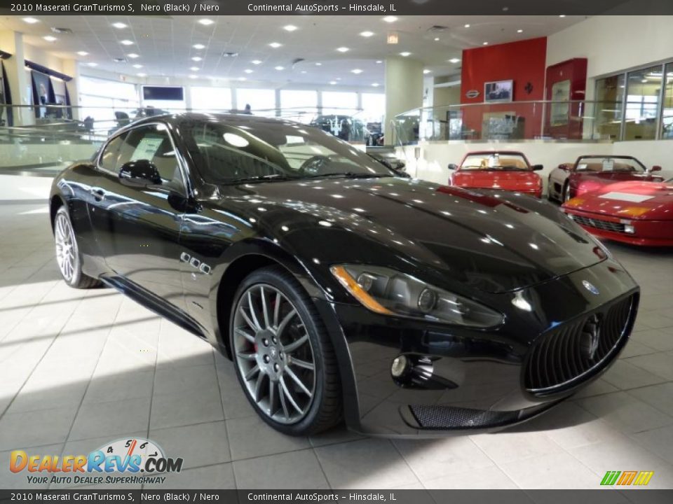 2010 Maserati GranTurismo S Nero (Black) / Nero Photo #2