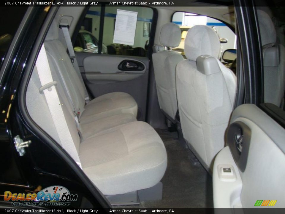 2007 Chevrolet TrailBlazer LS 4x4 Black / Light Gray Photo #19