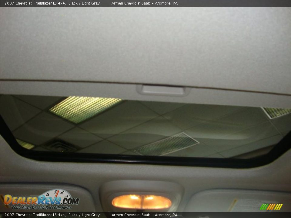 2007 Chevrolet TrailBlazer LS 4x4 Black / Light Gray Photo #23