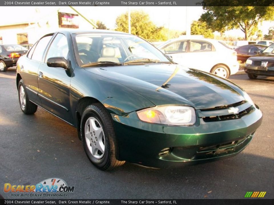 2004 Chevrolet Cavalier Sedan Dark Green Metallic / Graphite Photo #4