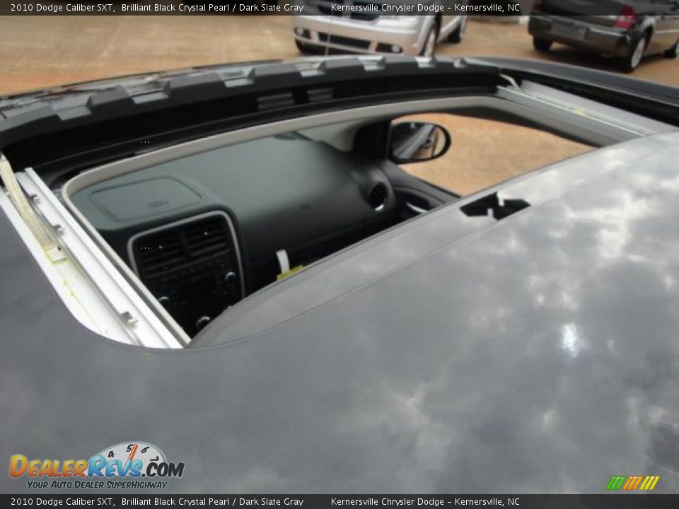 2010 Dodge Caliber SXT Brilliant Black Crystal Pearl / Dark Slate Gray Photo #7
