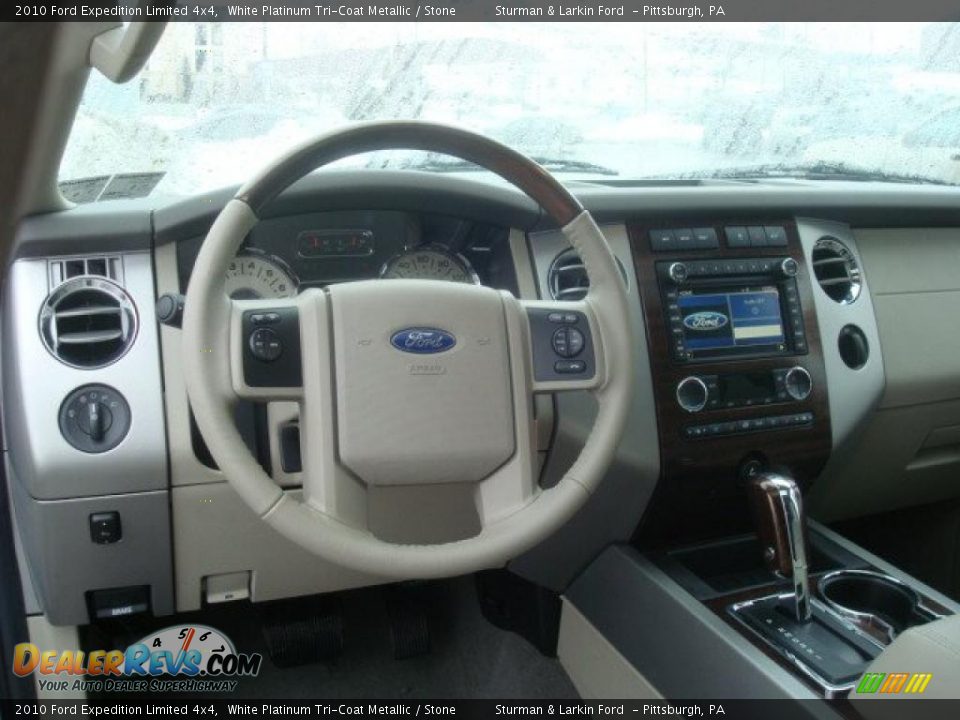 2010 Ford Expedition Limited 4x4 White Platinum Tri-Coat Metallic / Stone Photo #9