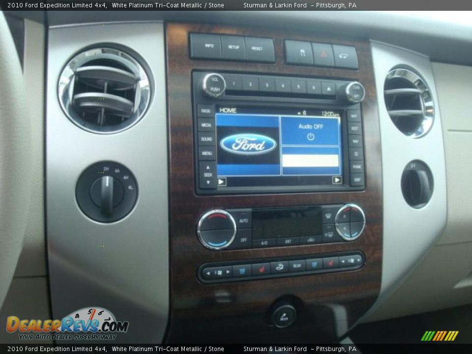 2010 Ford Expedition Limited 4x4 White Platinum Tri-Coat Metallic / Stone Photo #10