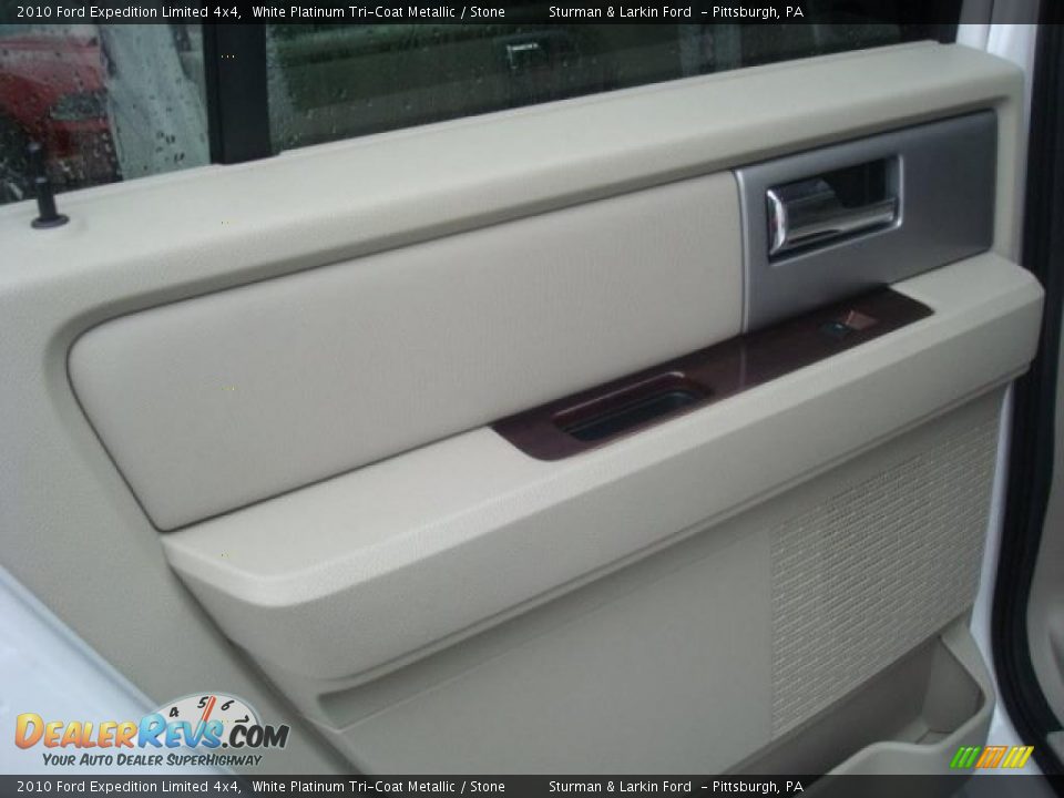 2010 Ford Expedition Limited 4x4 White Platinum Tri-Coat Metallic / Stone Photo #15