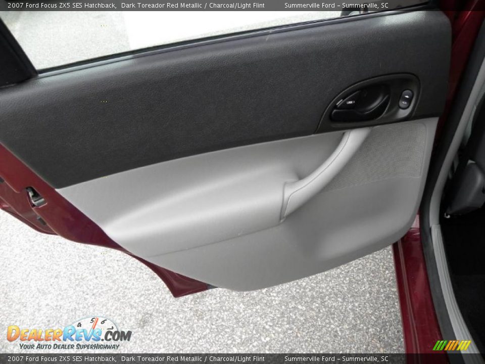 2007 Ford Focus ZX5 SES Hatchback Dark Toreador Red Metallic / Charcoal/Light Flint Photo #7