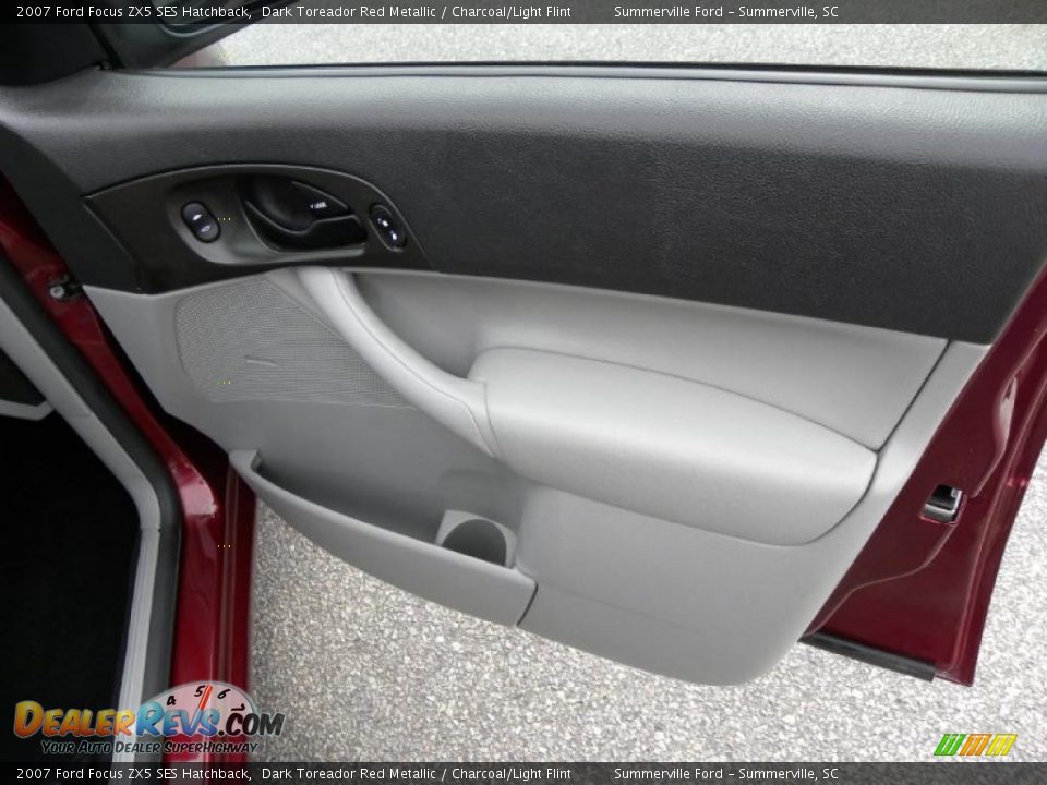 2007 Ford Focus ZX5 SES Hatchback Dark Toreador Red Metallic / Charcoal/Light Flint Photo #9
