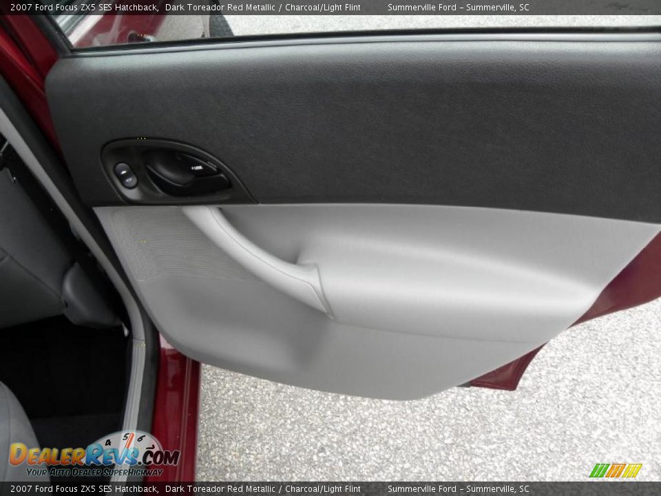 2007 Ford Focus ZX5 SES Hatchback Dark Toreador Red Metallic / Charcoal/Light Flint Photo #11