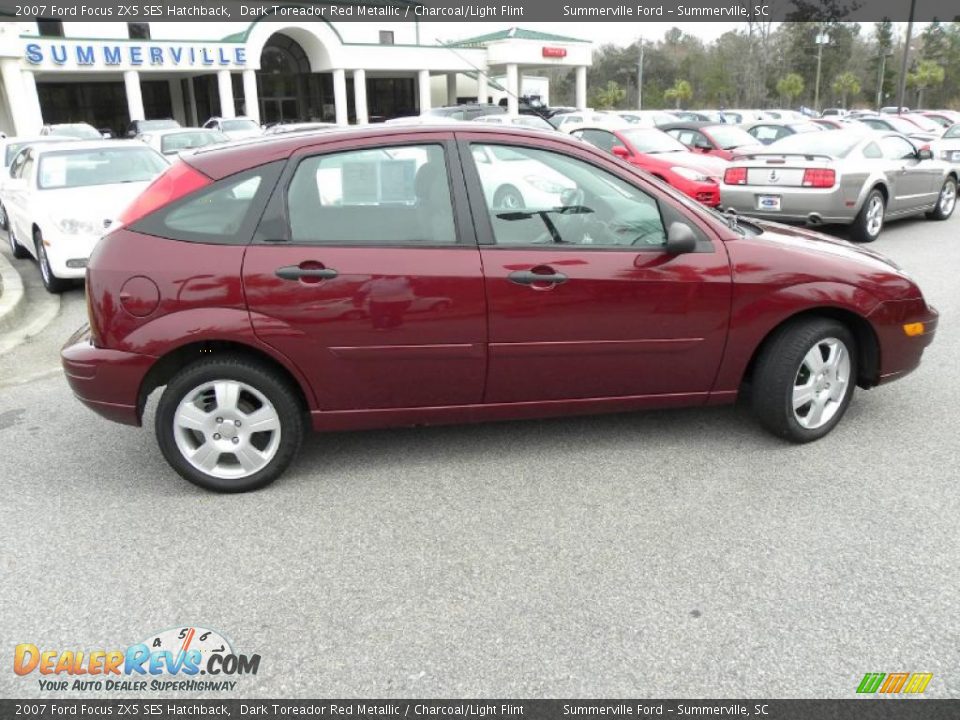 2007 Ford Focus ZX5 SES Hatchback Dark Toreador Red Metallic / Charcoal/Light Flint Photo #12